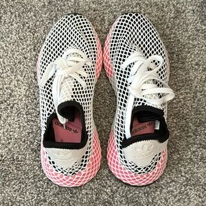 Adidas sneakers like new